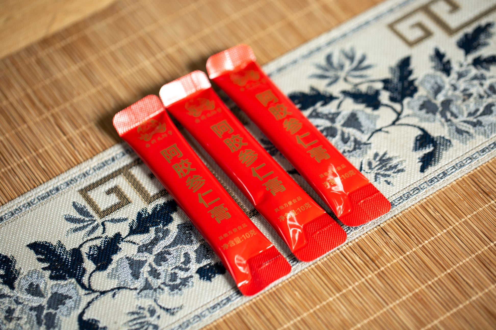 Ass hide glue ginseng kernel paste